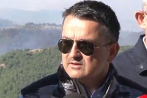 Pakdemirli: Yanan alan 500 hektar civarında