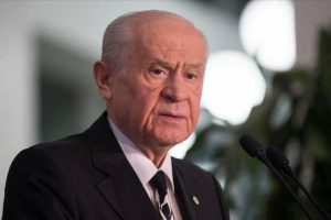 Bah&ccedil;eli ve Perin&ccedil;ek'ten kayyum yorumu