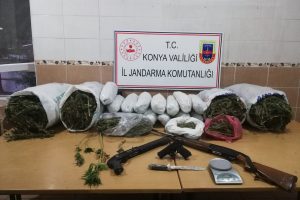 Baba-oğul 49 kilo esrar ile yakalandı