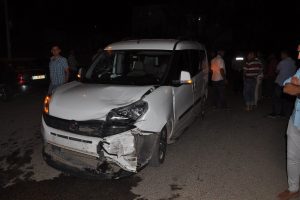 Otomobil ile motosiklet &ccedil;arpıştı 2 yaralı