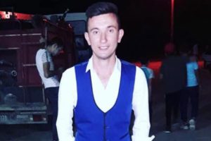 Kayıp genci arkadaşları &ouml;ld&uuml;rm&uuml;ş!