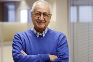 Yeni kitap hazırlığında olan Prof. Dr. C&uuml;celoğlu hastaneye kaldırıldı