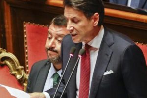 İtalya Başbakanı Conte istifa edeceğini duyurdu