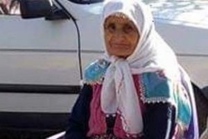İncir ağacından d&uuml;şen yaşlı kadın &ouml;ld&uuml;