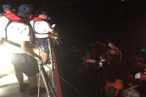 60'ı &ccedil;ocuk 109 g&ouml;&ccedil;men yakalandı