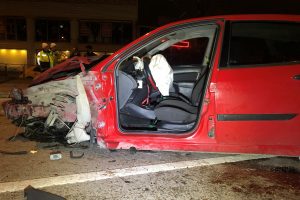 Bursa'da kazazedelere &ccedil;arpan otomobil s&uuml;r&uuml;c&uuml;s&uuml; hakim &ouml;n&uuml;nde