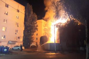 Rusya'da apartmanda yangın: 2 &ouml;l&uuml;, 1 yaralı