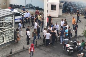 Yabancı uyruklu iki grup birbirine girdi