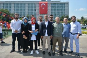 Medya AŞ'deki g&ouml;revlerine son verilenlerden İBB &ouml;n&uuml;nde a&ccedil;ıklama