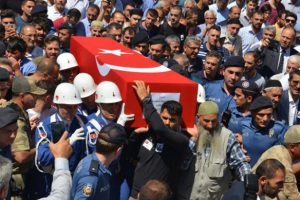 Şehit Ferdi G&uuml;ntekin son yolculuğuna uğurlandı