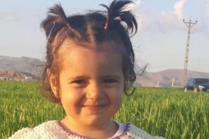 Minik Rabia 4 &ccedil;ocuğa umut oldu