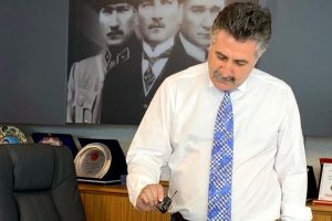 Belediye başkanının odasında dinleme cihazı bulundu