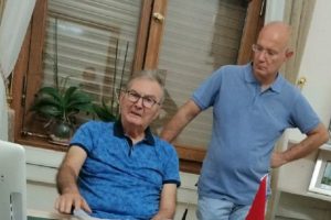 Deniz Baykal, yemin ettikten sonra ilk kez Meclis'e geldi