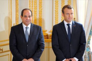 STK'lerden Macron'a 'Sisi'yi kınayın' &ccedil;ağrısı