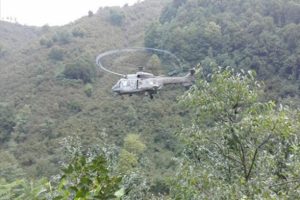 Terme'de selde mahsur kalan 17 kişi helikopterle tahliye edildi