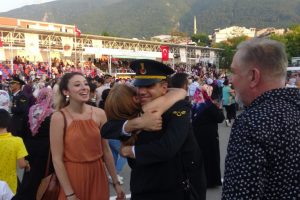 Bursa Işıklar Jandarma Meslek Yüksekokulu 969 öğrencisini törenle mezun etti
