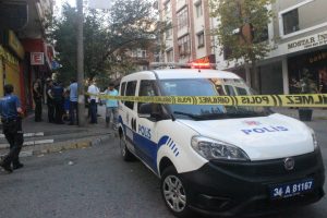 Tartıştığı temizlik iş&ccedil;ilerine kurşun yağdırdı