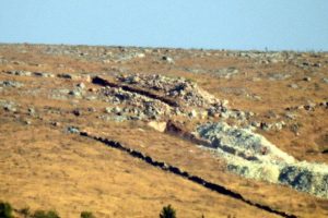 Ter&ouml;ristler hendekleri terk ediyor