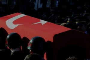Kuzey Irak'ta 3 asker şehit oldu, 7 asker yaralı