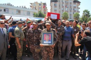 Şehit polisi U&ccedil;ar, son yolculuğuna uğurlandı