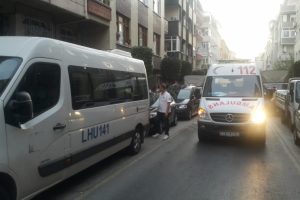 İstanbul'da bir kadın kocasını bı&ccedil;aklayarak &ouml;ld&uuml;rd&uuml;