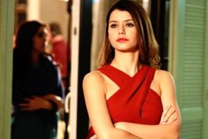 Beren Saat'in yasak aşk yaşadığı iddiası ortalığı karıştırdı