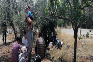 400 ka&ccedil;ak yakalandı, 2 organizat&ouml;r tutuklandı