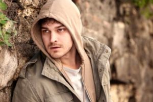 Muhafız'ın başrol oyuncusu &Ccedil;ağatay Ulusoy'un aldığı &uuml;cret dudak u&ccedil;uklattı