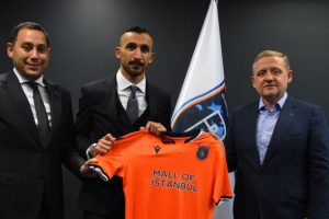 Mehmet Topal resmen Başakşehir'de