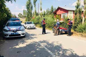 Jandarmadan motosiklet denetimi