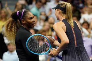 Serena Williams ve Federer ikinci tura y&uuml;kseldi