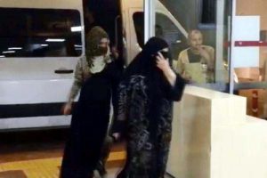 Fuhuş operasyonu! 21 kadın sınır dışı edildi