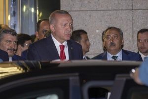 Cumhurbaşkanı Erdoğan yurda d&ouml;nd&uuml;