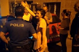 Bursa'da eşinden şiddet g&ouml;ren kadını ağabeyi kurtardı