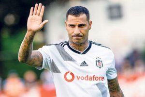 Ricardo Quaresma Porto'ya d&ouml;n&uuml;yor!