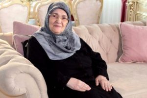 &Uuml;nl&uuml; yazar hayatını kaybetti