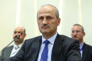 Bakan Turhan, KKTC Bayındırlık ve Ulaştırma Bakanı Atakan ile bir araya geldi