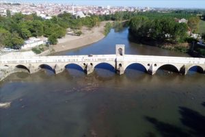 Tarihi Tunca K&ouml;pr&uuml;s&uuml;'n&uuml;n restorasyonu tamamlandı