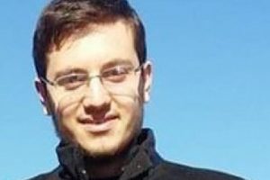 &Ccedil;ocuğunun g&ouml;z&uuml; &ouml;n&uuml;nde eşini boğazından bı&ccedil;aklayan şahıs tutuklandı