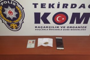 FET&Ouml;'den ihra&ccedil; edilen polis uyuşturucu ve sahte kimlikle yakalandı