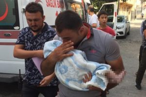 17 yaşındaki &ccedil;ocuk gelinin 3 aylık bebeği &ouml;ld&uuml;