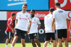 Beşiktaş kondisyon ve taktik &ccedil;alıştı