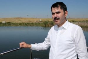 "Kıyı kesimlerinde 12 konut ve otel projesi durduruldu"