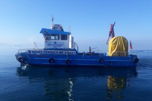 Bursa'da deniz s&uuml;p&uuml;r&uuml;ld&uuml;, sahil temizlendi