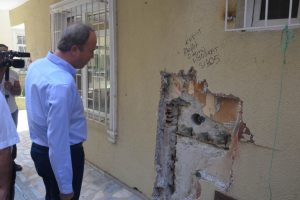 Kolonları &ccedil;atlayan binanın tahliyesi i&ccedil;in 4 g&uuml;n s&uuml;re verildi