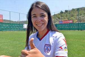 İlke &Ouml;zy&uuml;ksel Budapeşte'de olimpiyat vizesi arayacak