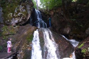 Karapınar şelalesi keşfedilmeyi bekliyor