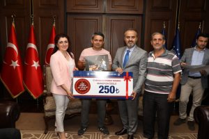 Bursa'da ata sporlarının en g&uuml;zel kareleri &ouml;d&uuml;llendirildi