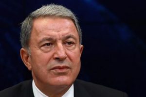 Bakan Akar: YPG'nin &ccedil;ekildiğini bizzat g&ouml;rmek istiyoruz