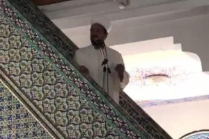 Cuma hutbesinde futbol takımına dua edildi